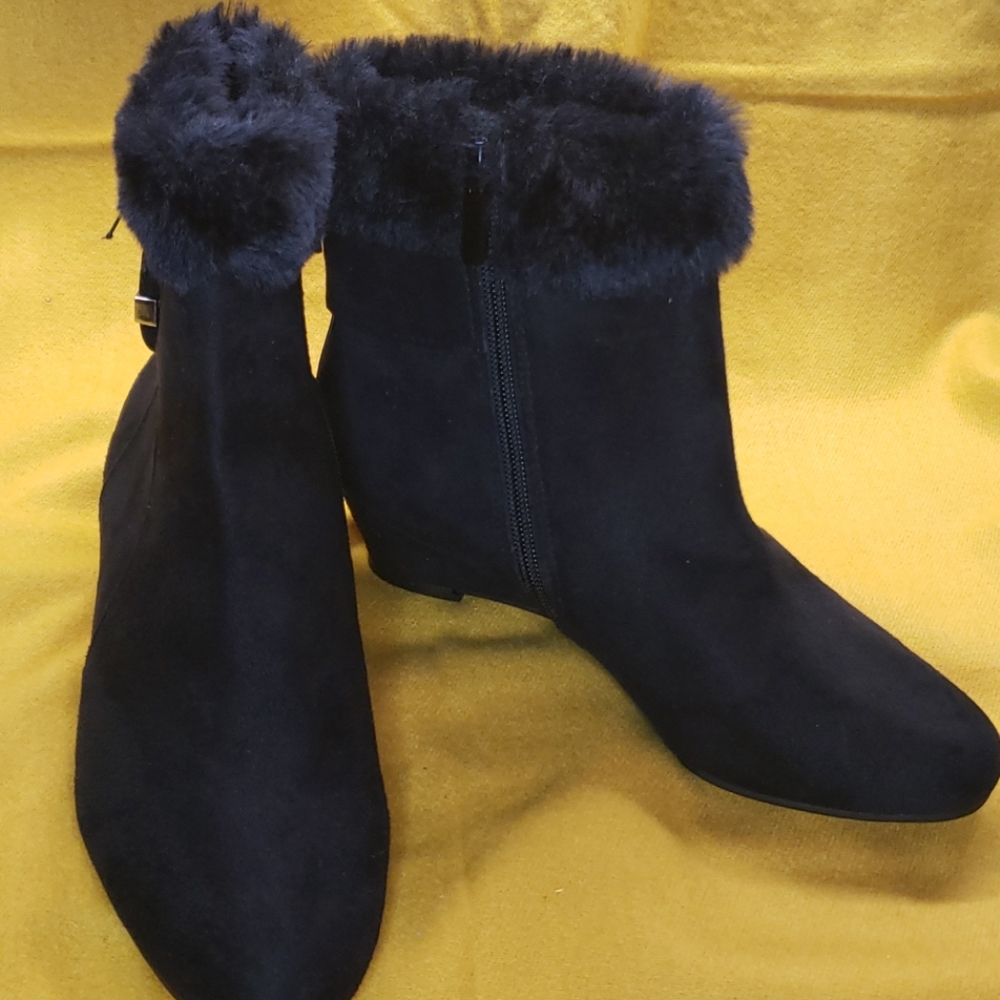 Woman boots - Picture 3 of 6